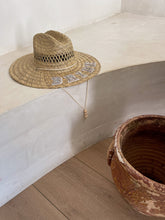 Load image into Gallery viewer, No Wrinkles Bride Hat