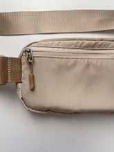 Load image into Gallery viewer, Busy Gal Bag