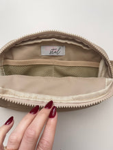 Load image into Gallery viewer, Busy Gal Bag